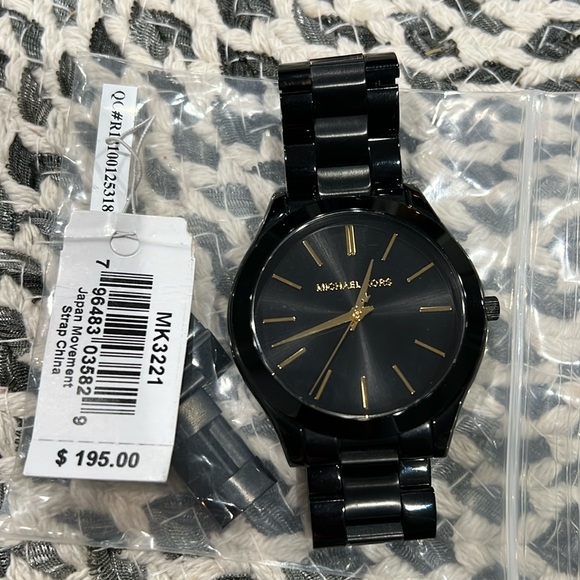 Michael Kors Black Ladies Watch - Picture 1 of 3